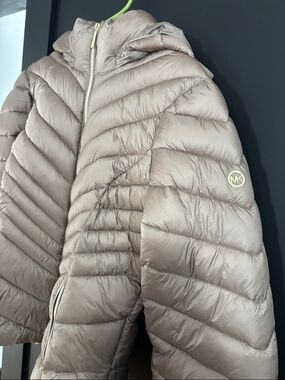Michael Kors Light Taupe Quilted Packable Puffer Jacket with Hood